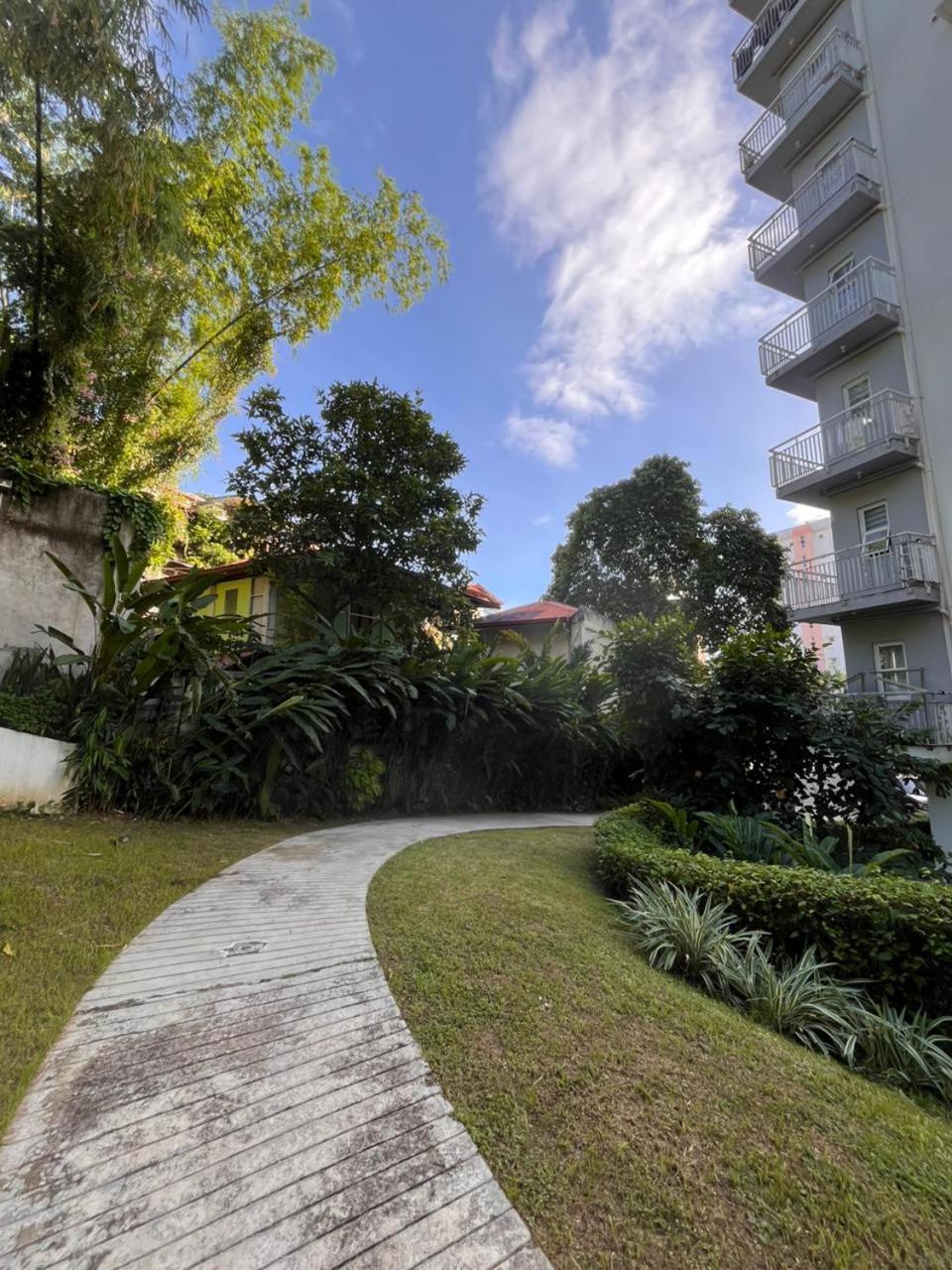 Aparthotel Summum Bonum Bliss - Lahug Cebu Zewnętrze zdjęcie
